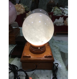 Cầu thạch anh trắng cùi dừa tự nhiên