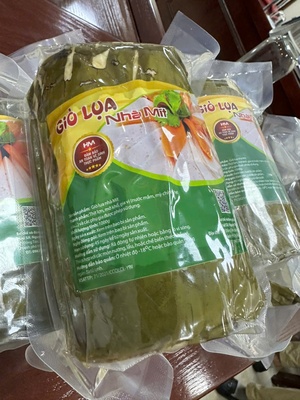 Giò lụa nhà Mít