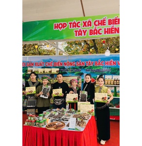 Thịt trâu sấy gác bếp Hiền Vinh